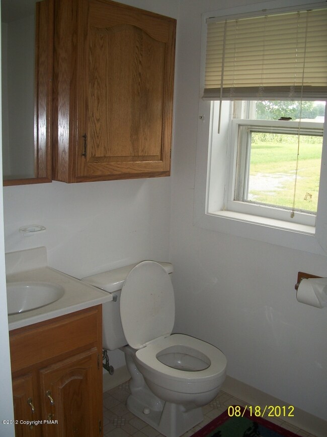 261 Bittenbender Dr, Stroudsburg, PA 18360 - photo 6