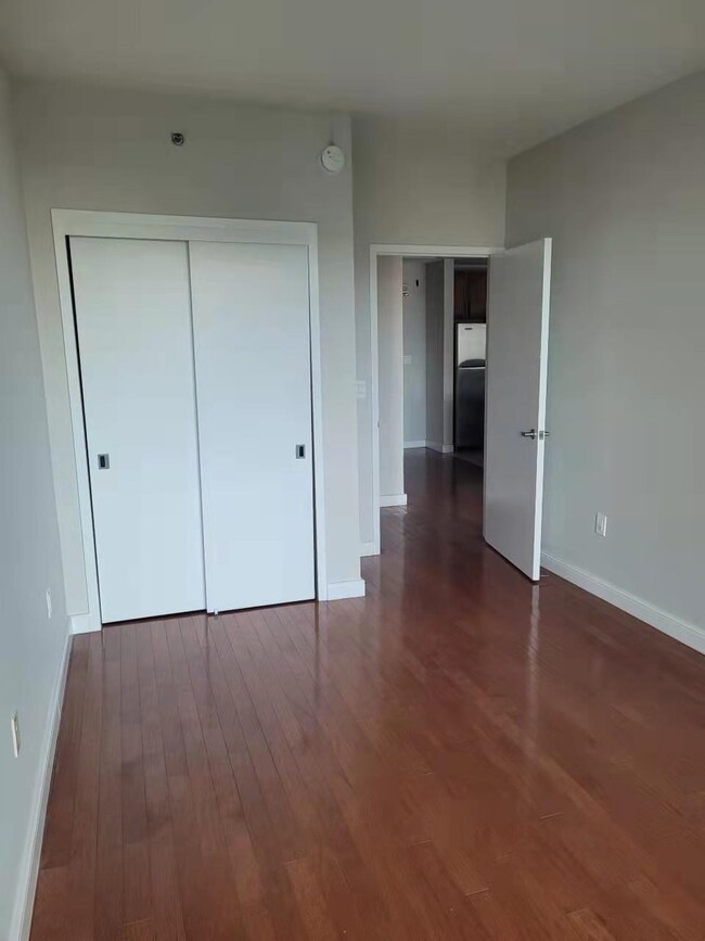 20 Newport Pkwy unit 1810, Jersey City, NJ 07310 - photo 4
