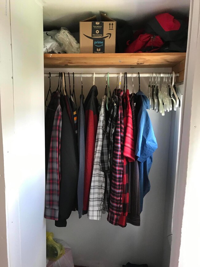 204 S Apple St, Dunmore, PA 18512 - photo 3