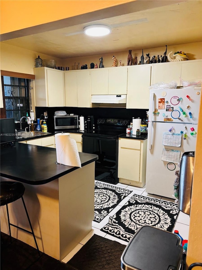 11421 SW 150th Dr, Miami, FL 33176 - photo 4