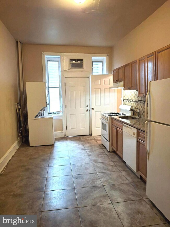 310 S 12th St unit 1F, Philadelphia, PA 19107 - photo 3