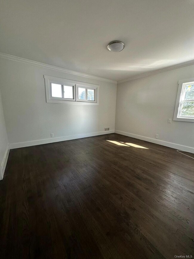 1618 Paula Ct, North Bellmore, NY 11710 - photo 4