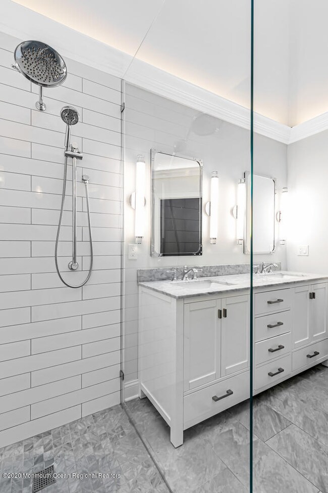 Master Bath Alt. view