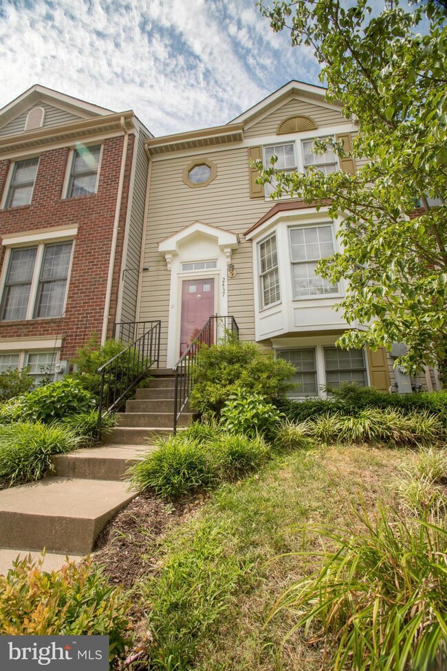 2437 Warm Spring Way, Odenton, MD 21113 - photo 2