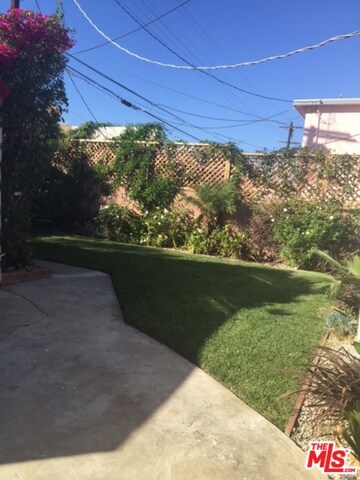 1655 S Highland Ave, Los Angeles, CA 90019 - photo 2