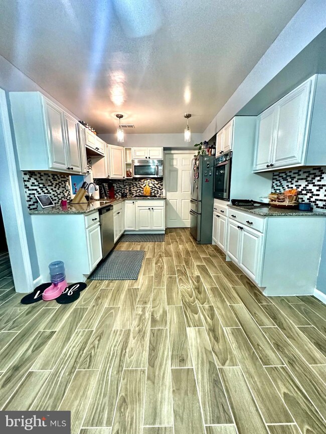 12403 Rambling Ln, Bowie, MD 20715 - photo 6