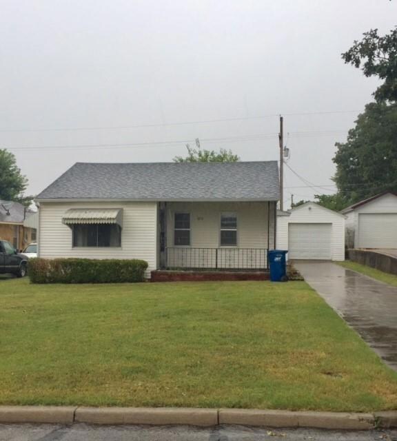 1215 Olive St, Carthage, MO 64836 - photo 2