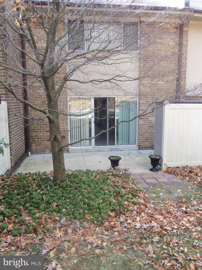 3202 Gleneagles Dr, Silver Spring, MD 20906 - photo 2