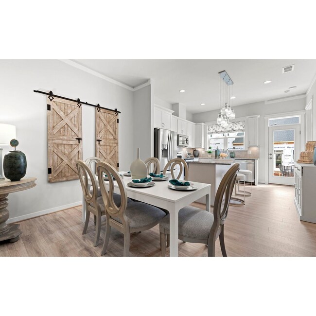 9374 Crestview Ridge Dr, Bristow, VA 20136