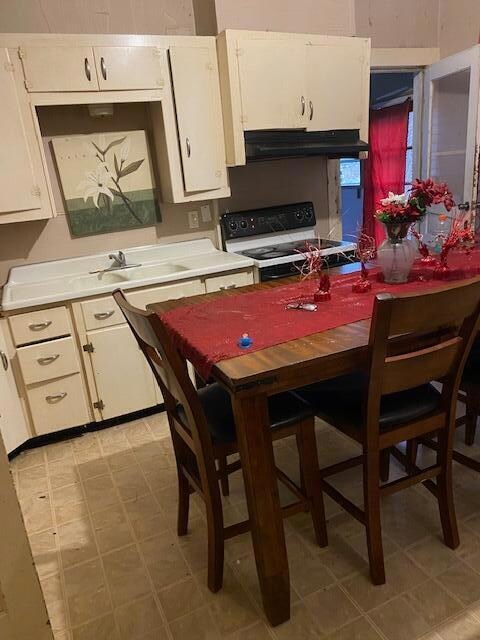 717 N 2nd kitchen 3