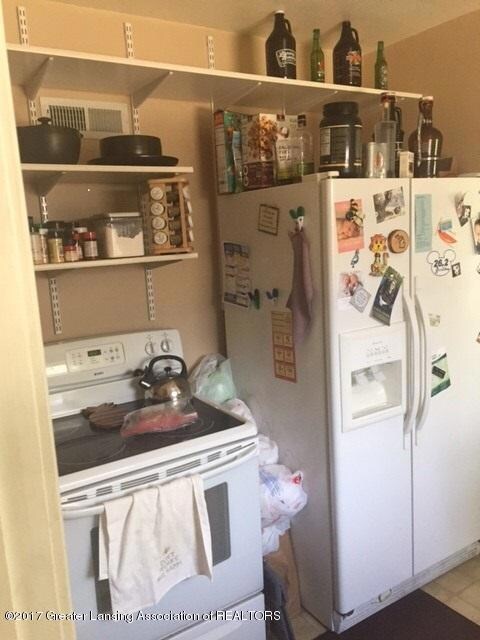 1721 Alpha St, Lansing, MI 48910 - photo 7