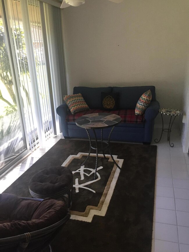 ENCLOSED FLORIDA ROOM