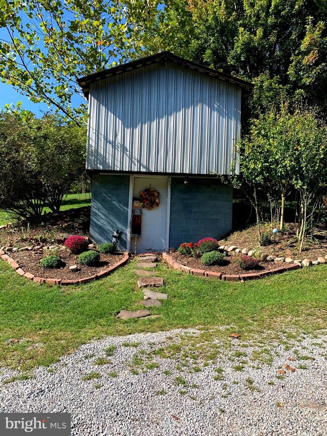 1806 Jenkins Hollow Rd, Mathias, WV 26812 - photo 6