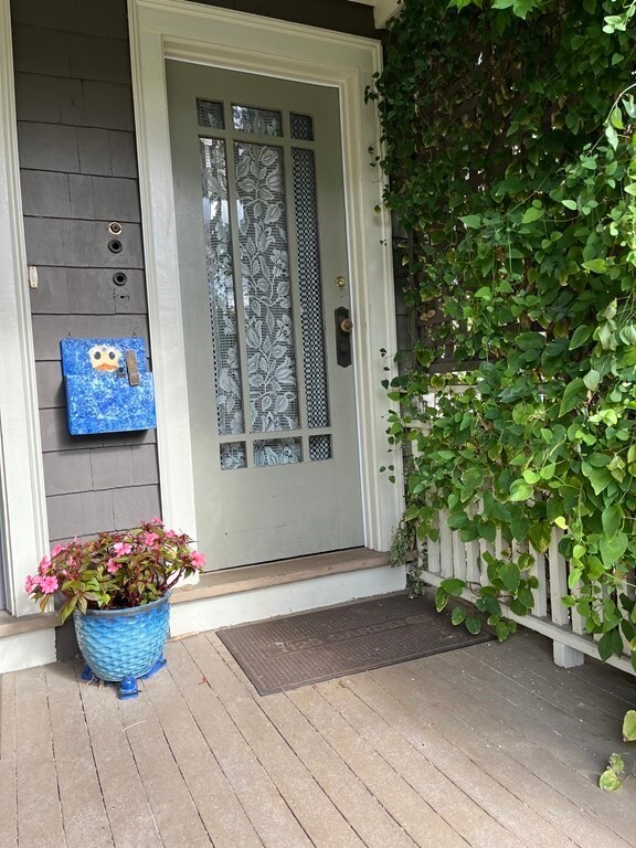 125 Garden St unit 2, Cambridge, MA 02138 - photo 2