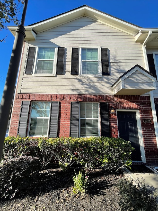 1901 Kemah Village Dr, Kemah, TX 77565 - photo 2