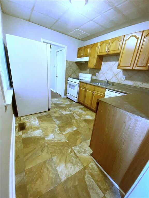 2720 Columbia St, Easton, PA 18045 - photo 7