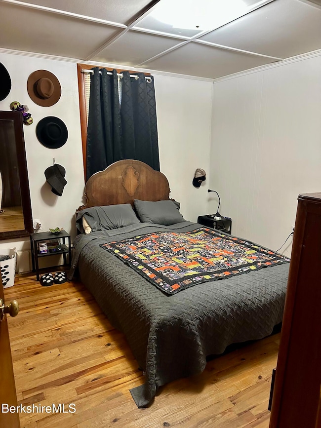 1st Fl Bedroom
