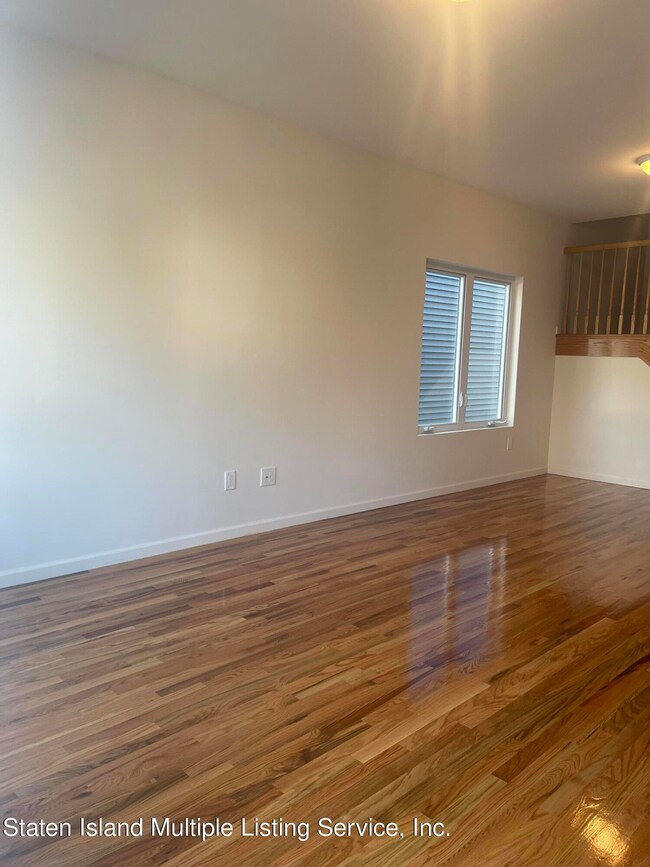 110 Roe St, Staten Island, NY 10310 - photo 5