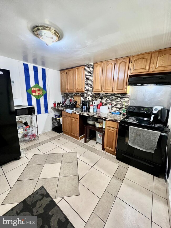 315 Mulberry St, Reading, PA 19604 - photo 6