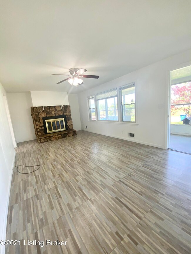 446721B1-C7D0-4ED3-B808-9DB7CFEDEBD3