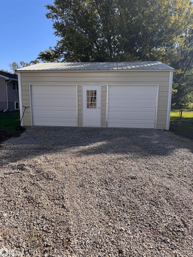 1806 Custer St, Iowa Falls, IA 50126 - photo 7