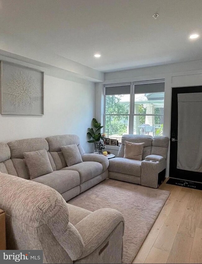 1018 Bryant St NE unit 2, Washington, DC 20018 - photo 7