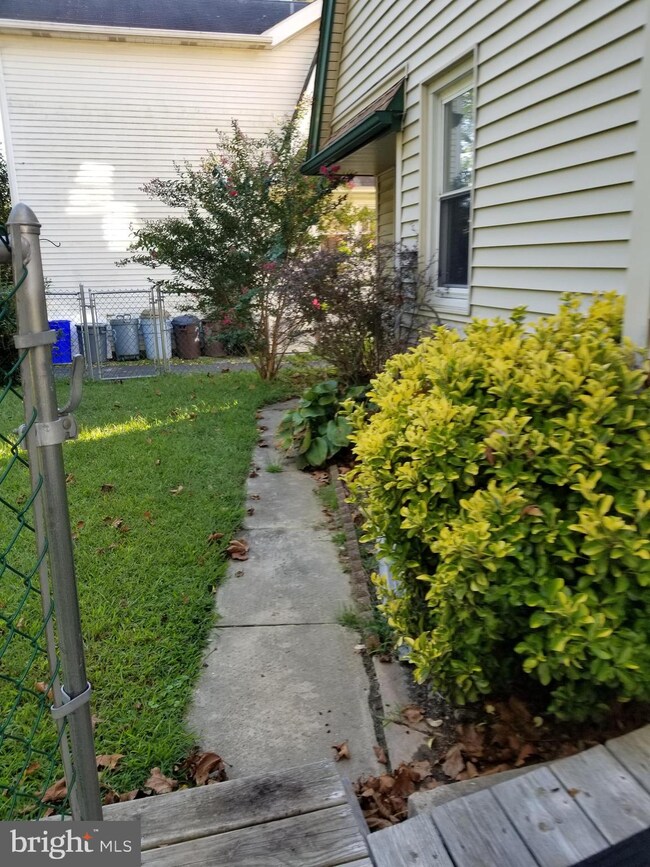 32 N Girard St, Woodbury, NJ 08096 - photo 3