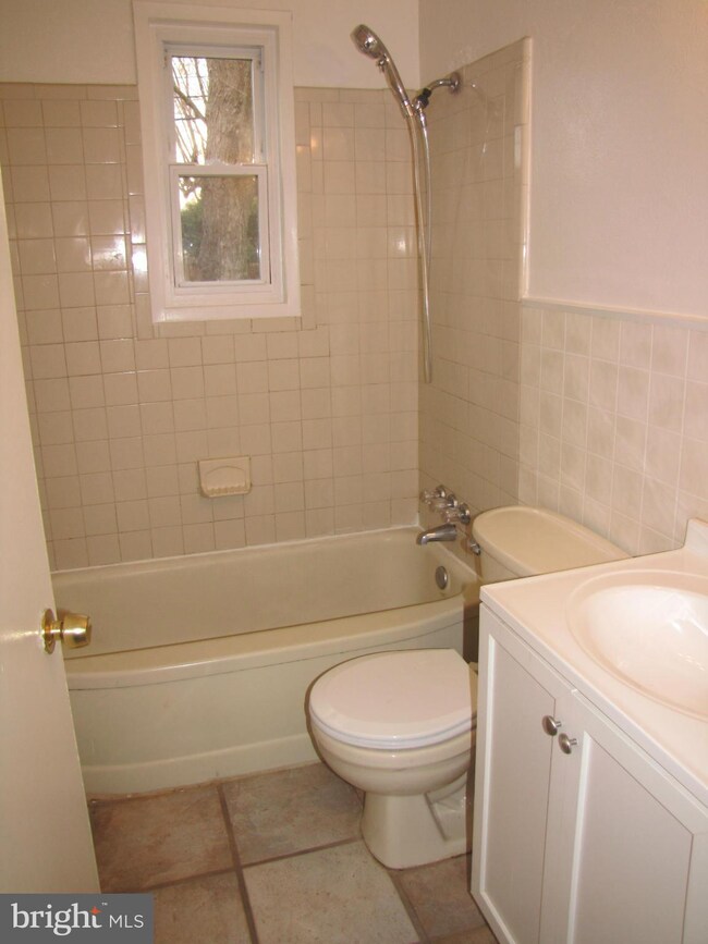 1011 Thomas Rd, Glen Burnie, MD 21060 - photo 7