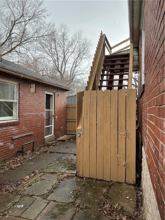 1010 Maple Ave, Turtle Creek, PA 15145 - photo 4