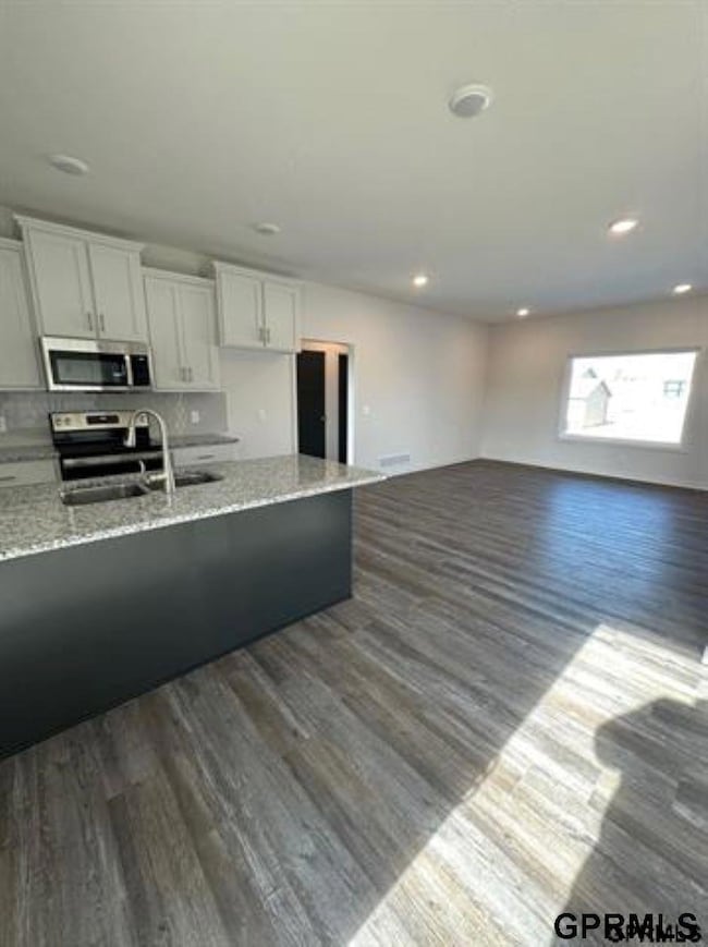 2021 Gindy Cir, Bellevue, NE 68147 - photo 3