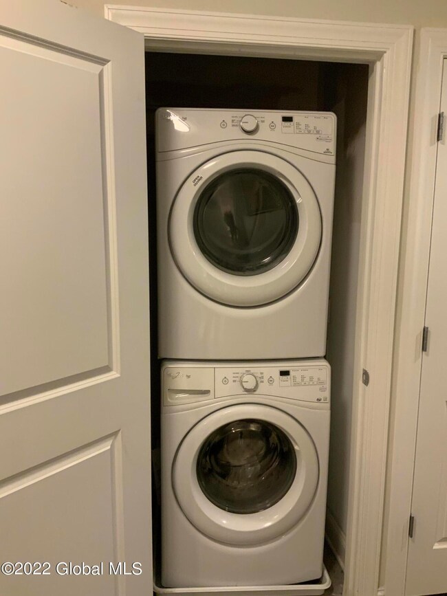 733 Broadway unit 205, Albany, NY 12207 - photo 6