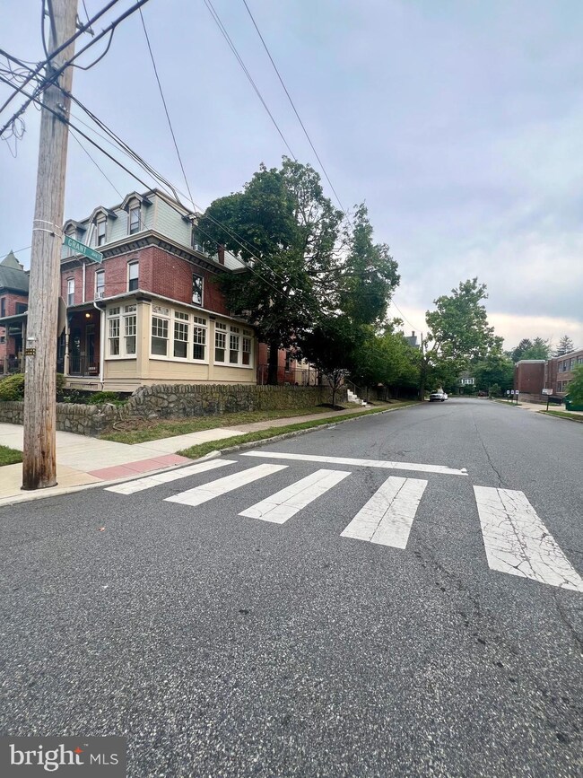 2024 Gilpin Ave unit 2, Wilmington, DE 19806 - photo 2