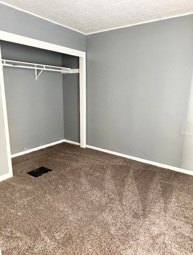 320 3rd Ave S, Wolf Point, MT 59201 - photo 3