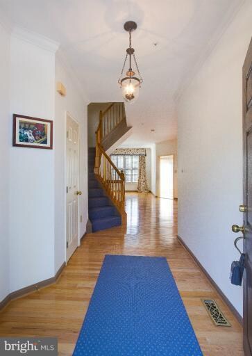 7306 Rocky Creek Dr, Columbia, MD 21046 - photo 3