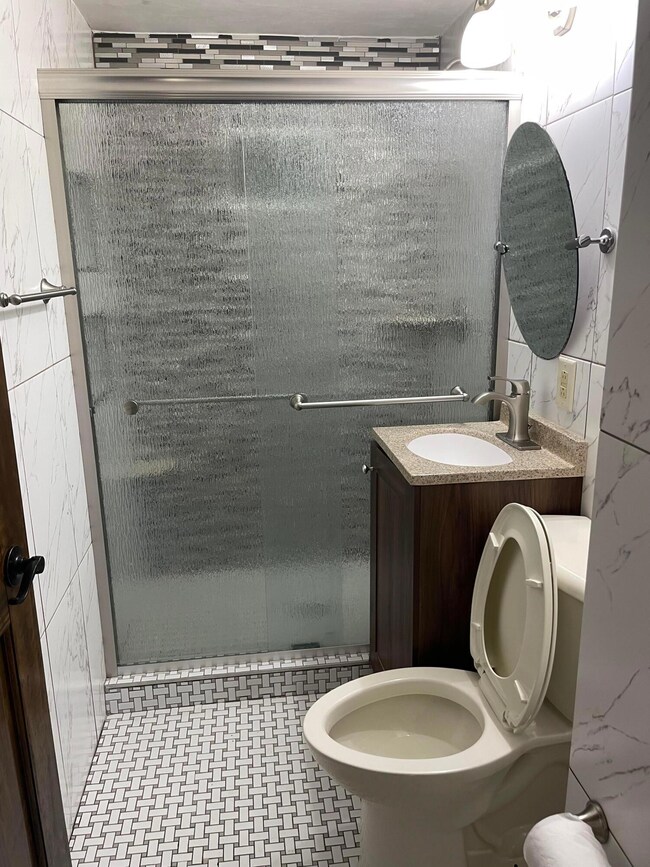 Bathroom2