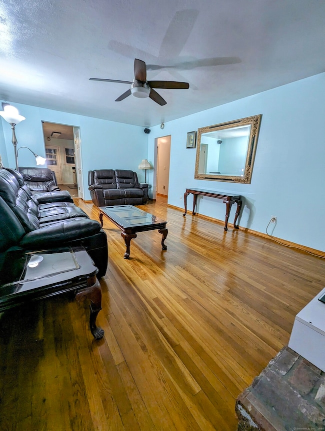 14 Stuart Dr, Danbury, CT 06811 - photo 6