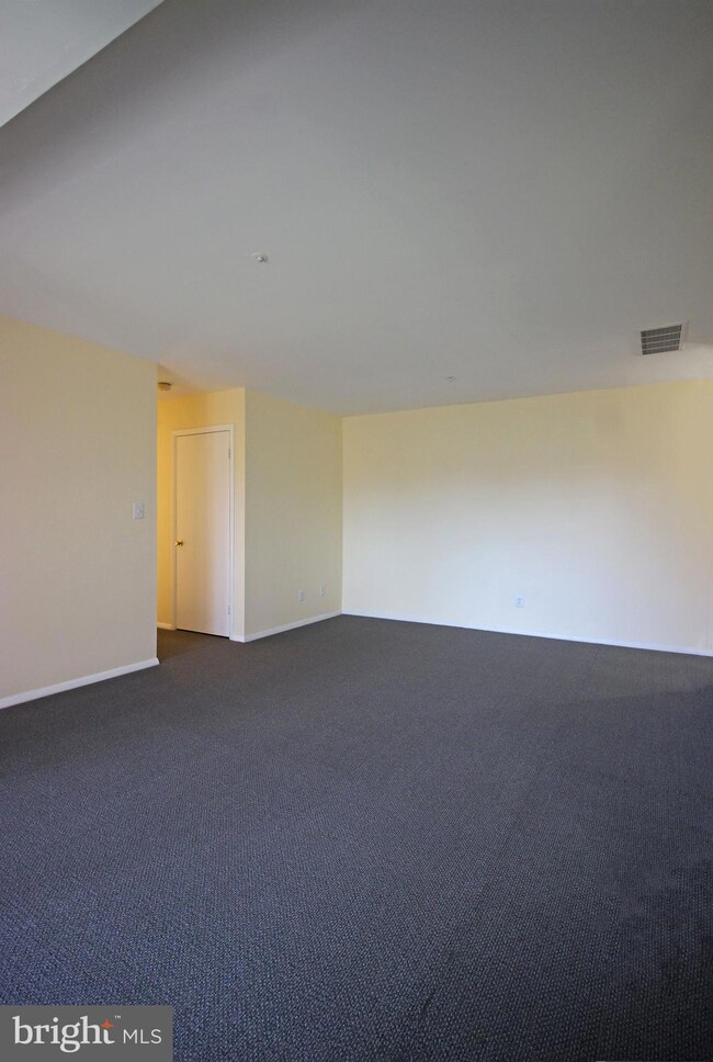 7900 Coriander Dr unit 303, Gaithersburg, MD 20879 - photo 7