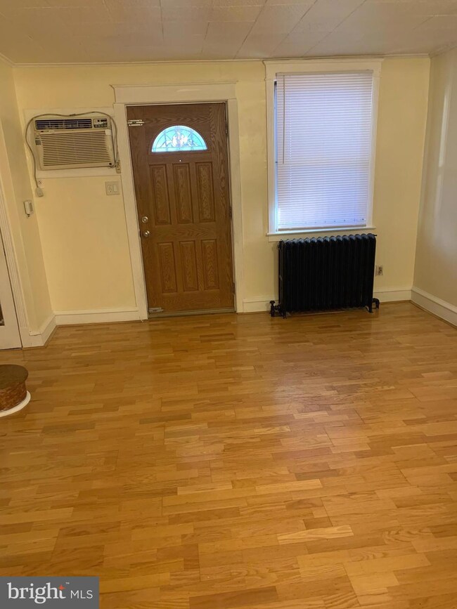 6923 Guilford Rd, Upper Darby, PA 19082 - photo 6