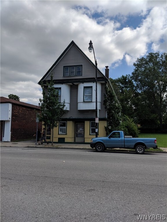 1942 S Park Ave, Buffalo, NY 14220 - photo 2