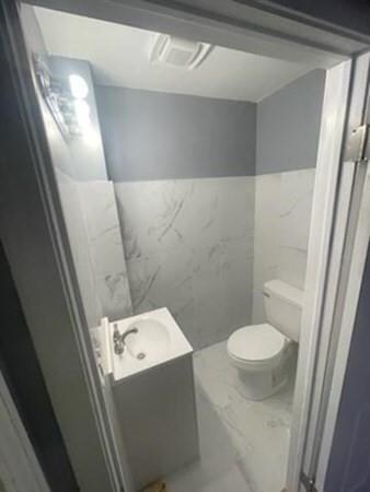 46 Beverly St unit 3, Fall River, MA 02720 - photo 3