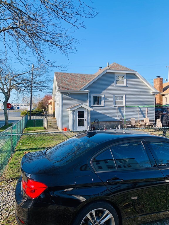 37 Howland Rd, Fairhaven, MA 02719 - photo 3