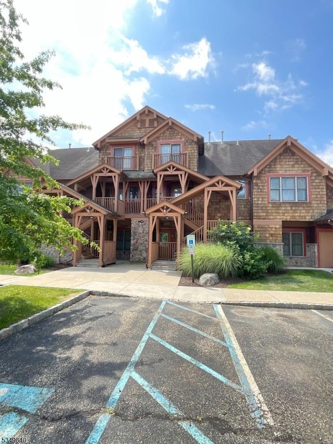 4 Maple Crescent, Vernon Twp., NJ 07462 - photo 2