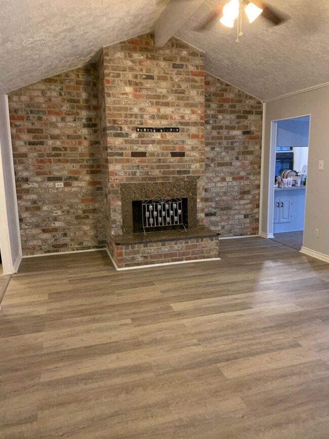 6803 Cloud Swept Ln, Houston, TX 77086 - photo 5