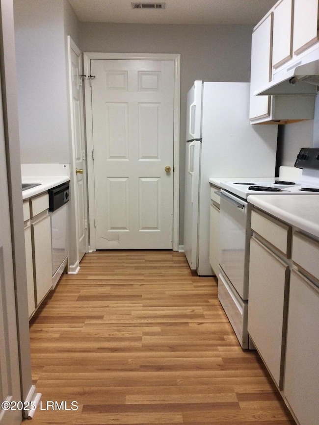 1231 Ladys Island Dr unit 110, Port Royal, SC 29935 - photo 4