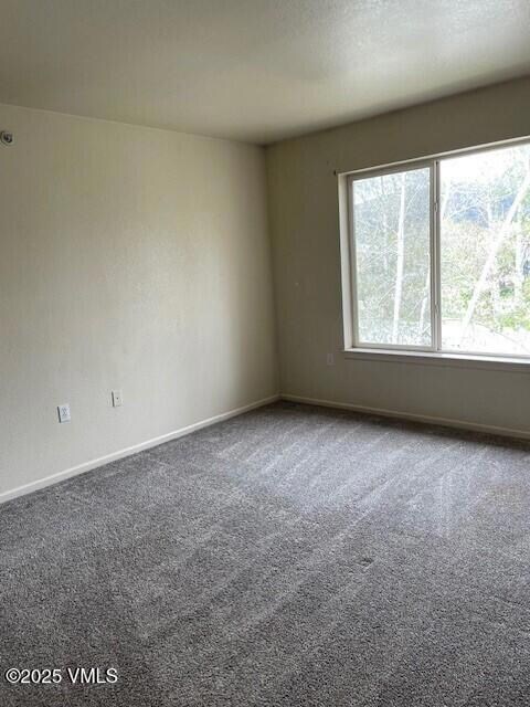 f202 1st bedroom