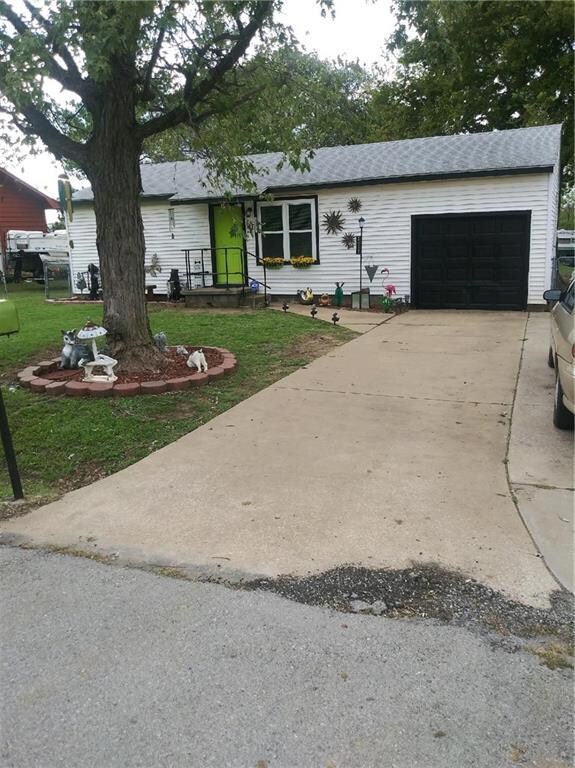 1124 N Main St, Sapulpa, OK 74066 - photo 3