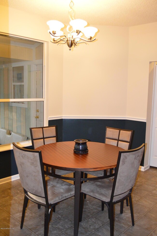 8182 Kilkelly Ln S, Jacksonville, FL 32244 - photo 6