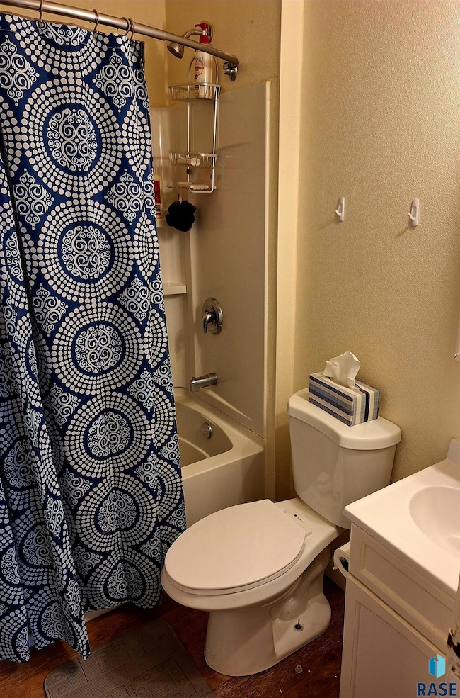 501 N Main St, Salem, SD 57058 - photo 2