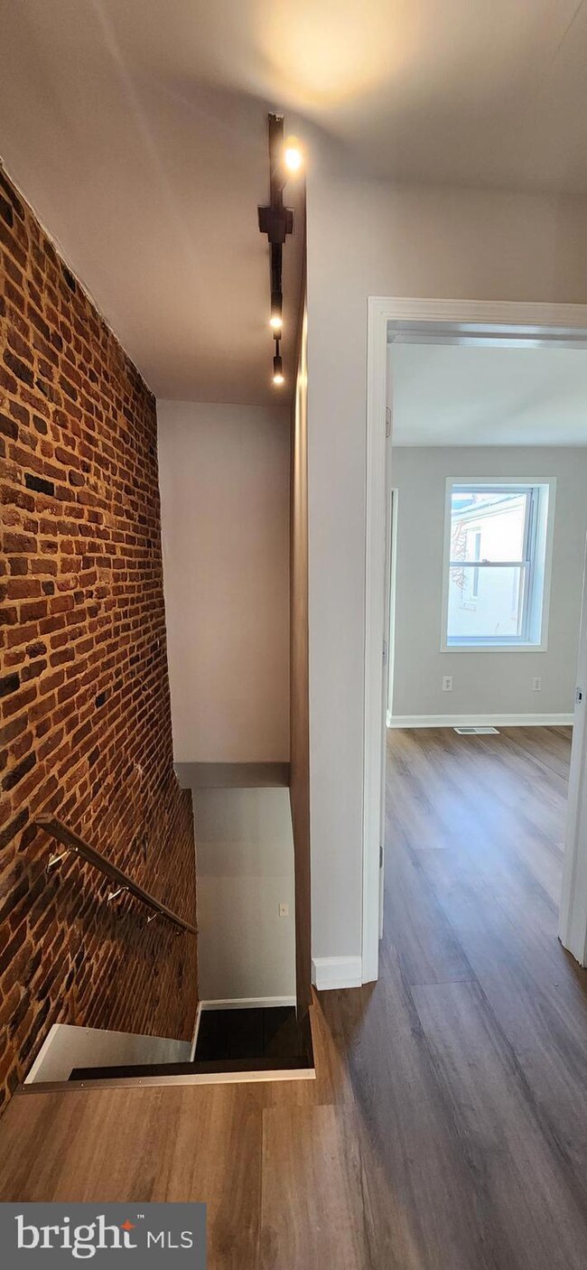 229 S Durham St, Baltimore, MD 21231 - photo 7