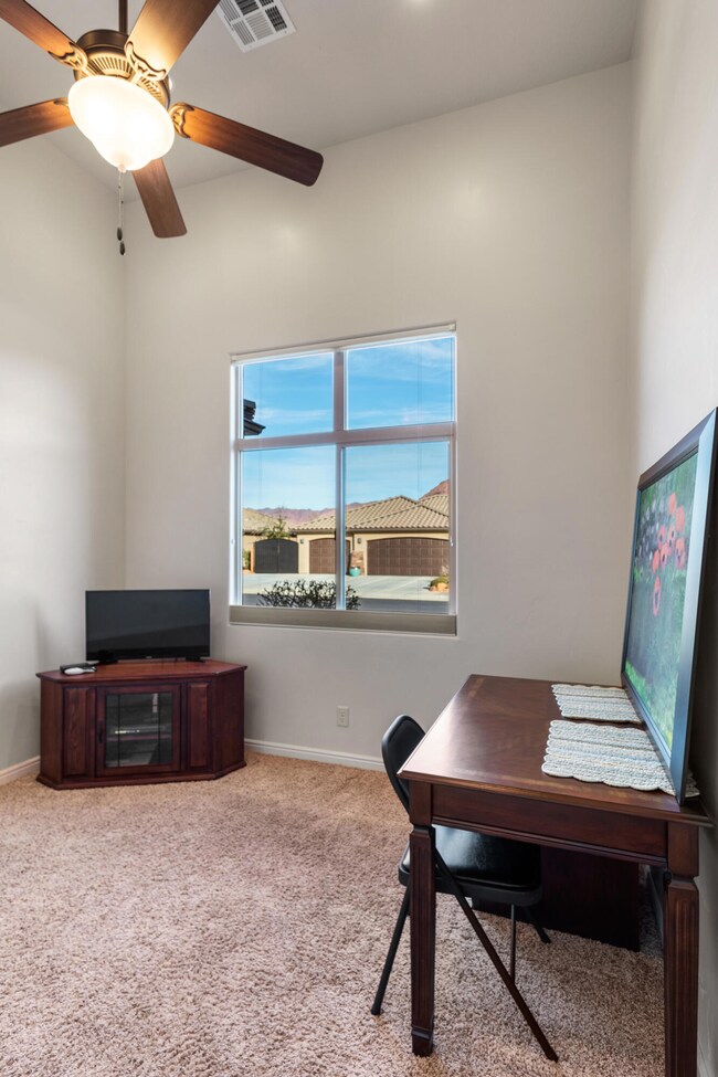 368_E_Desert_Rose_Way_MLS-4